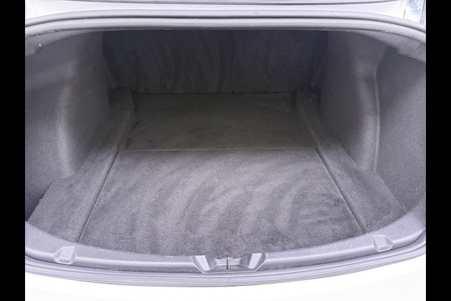 Tesla Model 3 SR+ 325PK Trekhaak LFP-Accu AutoPilot Leer Pano-Dak Adaptive Cruise Lmv 18" Camera's Elektr.-Stuur+Stoelen+Spiegels+Geheugen+Eas SOH 92% Ecc Navi Led DAB Voorverwarmen interieur via App Keyless One-Pedal-Drive 1.000KG Trekgewicht 1e Eigenaar Origineel Nederlandse Auto Fabrieksgarantie op Accu en Motor tot 14-12-2028/160.000km