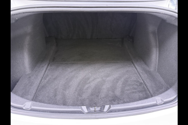 Tesla Model 3 SR+ 325PK Trekhaak LFP-Accu AutoPilot Leer Pano-Dak Adaptive Cruise Lmv 18" Camera's Elektr.-Stuur+Stoelen+Spiegels+Geheugen+Eas SOH 92% Ecc Navi Led DAB Voorverwarmen interieur via App Keyless One-Pedal-Drive 1.000KG Trekgewicht 1e Eigenaar Origineel Nederlandse Auto Fabrieksgarantie op Accu en Motor tot 14-12-2028/160.000km