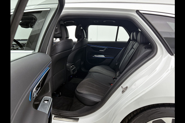 Mercedes-Benz E-Klasse Estate 300 e Luxury Line Plug-In Hybride Trekhaak | Rijassistentiepakket plus | Parkeerpakket met 360°-camera | Distronic | Sfeerverlichting. Inclusief 24 maanden Mercedes-Benz Certified garantie voor Europa.