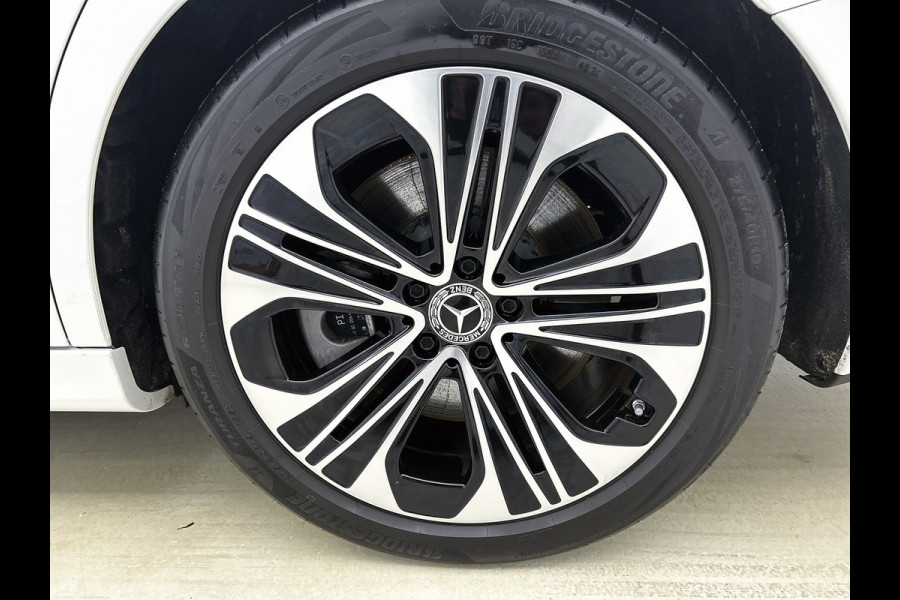 Mercedes-Benz E-Klasse Estate 300 e Luxury Line Plug-In Hybride Trekhaak | Rijassistentiepakket plus | Parkeerpakket met 360°-camera | Distronic | Sfeerverlichting. Inclusief 24 maanden Mercedes-Benz Certified garantie voor Europa.