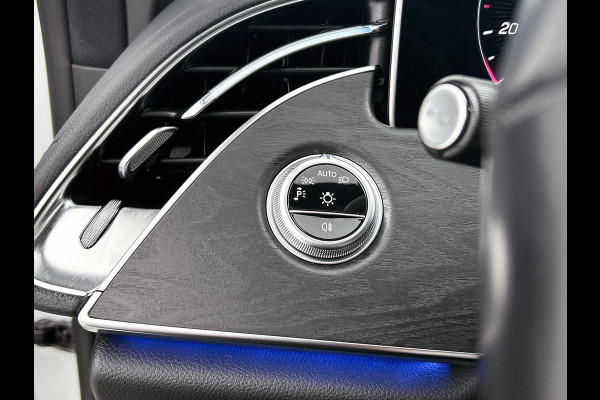 Mercedes-Benz E-Klasse Estate 300 e Luxury Line Plug-In Hybride Trekhaak | Rijassistentiepakket plus | Parkeerpakket met 360°-camera | Distronic | Sfeerverlichting. Inclusief 24 maanden Mercedes-Benz Certified garantie voor Europa.