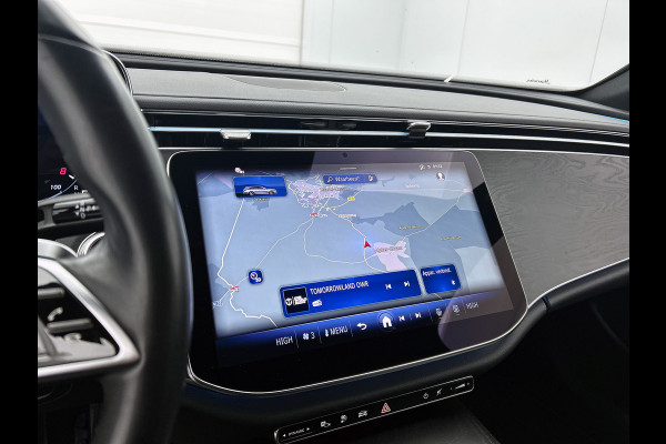 Mercedes-Benz E-Klasse Estate 300 e Luxury Line Plug-In Hybride Trekhaak | Rijassistentiepakket plus | Parkeerpakket met 360°-camera | Distronic | Sfeerverlichting. Inclusief 24 maanden Mercedes-Benz Certified garantie voor Europa.