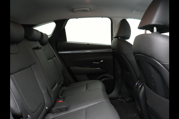 Hyundai Tucson 1.6 T-GDI Premium 4WD PHEV 265pk Dealer O.H. | Trekhaak Afn. | Adaptive Cruise | 360 Camera | Krell Premium Sound | Lederen Sportstoelen Memory & Ventilatie | Keyless | Apple Carplay | Stoelen & Stuur Verwarmd | Navigatie | DAB | Plug In Hybrid
