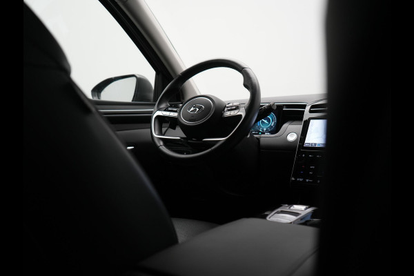 Hyundai Tucson 1.6 T-GDI Premium 4WD PHEV 265pk Dealer O.H. | Trekhaak Afn. | Adaptive Cruise | 360 Camera | Krell Premium Sound | Lederen Sportstoelen Memory & Ventilatie | Keyless | Apple Carplay | Stoelen & Stuur Verwarmd | Navigatie | DAB | Plug In Hybrid