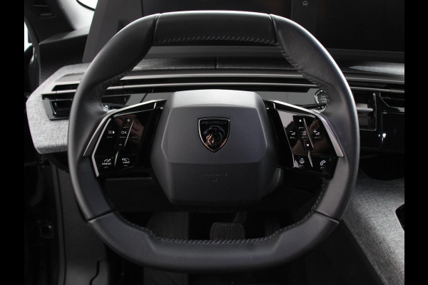 Peugeot 5008 1.2 Hybrid 145pk Automaat Allure 7p | DEMO ! | Navigatie | Apple Carplay/Android Auto | Camera | Climate control | Dab | Led | Keyless start | Lichtmetalen Velgen | Parkeer sensoren