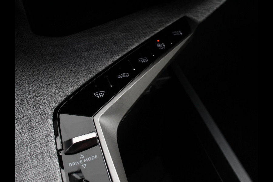 Peugeot 5008 1.2 Hybrid 145pk Automaat Allure 7p | DEMO ! | Navigatie | Apple Carplay/Android Auto | Camera | Climate control | Dab | Led | Keyless start | Lichtmetalen Velgen | Parkeer sensoren