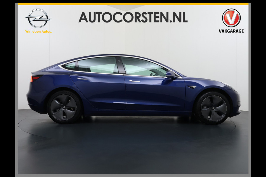 Tesla Model 3 SR+ 325PK LFP-Accu AutoPilot Leer Pano-Dak Adaptive Cruise Lmv 18" Camera's Elektr.-Stuur+Stoelen+Spiegels+Geheugen+Easy-Entry+V SOH 90% Ecc Navi Led DAB Voorverwarmen interieur via App Keyless One-Pedal-Drive Origineel Nederlandse Auto Slechts 26.700km!