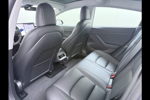 Tesla Model 3 SR+ 325PK LFP-Accu AutoPilot Leer Pano-Dak Adaptive Cruise Lmv 18" Camera's Elektr.-Stuur+Stoelen+Spiegels+Geheugen+Easy-Entry+V SOH 90% Ecc Navi Led DAB Voorverwarmen interieur via App Keyless One-Pedal-Drive Origineel Nederlandse Auto Slechts 26.700km!