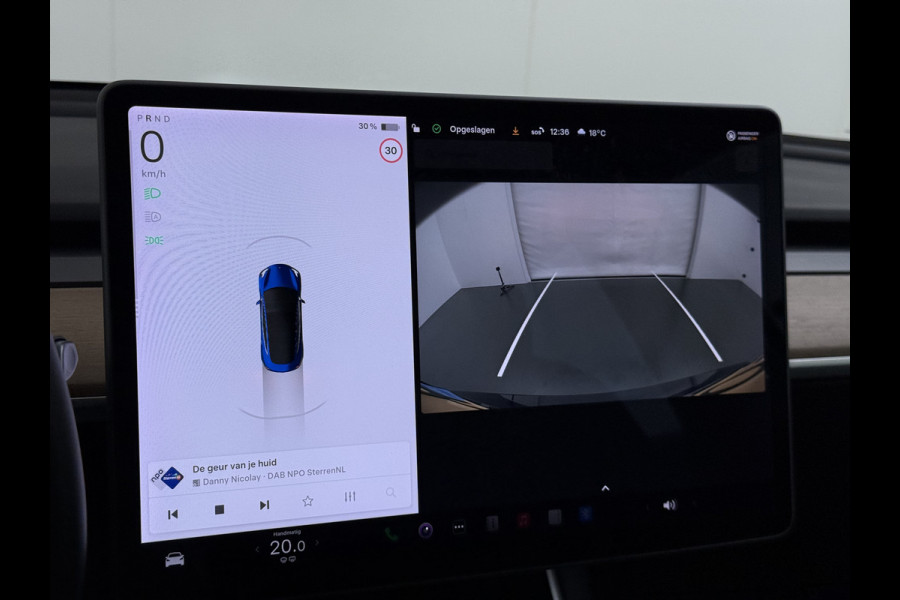 Tesla Model 3 SR+ 325PK LFP-Accu AutoPilot Leer Pano-Dak Adaptive Cruise Lmv 18" Camera's Elektr.-Stuur+Stoelen+Spiegels+Geheugen+Easy-Entry+V SOH 90% Ecc Navi Led DAB Voorverwarmen interieur via App Keyless One-Pedal-Drive Origineel Nederlandse Auto Slechts 26.700km!