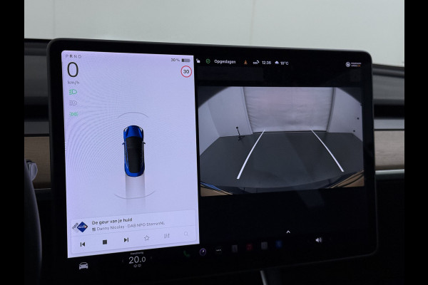 Tesla Model 3 SR+ 325PK LFP-Accu AutoPilot Leer Pano-Dak Adaptive Cruise Lmv 18" Camera's Elektr.-Stuur+Stoelen+Spiegels+Geheugen+Easy-Entry+V SOH 90% Ecc Navi Led DAB Voorverwarmen interieur via App Keyless One-Pedal-Drive Origineel Nederlandse Auto Slechts 26.700km!