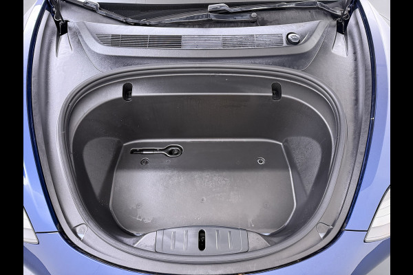 Tesla Model 3 SR+ 325PK LFP-Accu AutoPilot Leer Pano-Dak Adaptive Cruise Lmv 18" Camera's Elektr.-Stuur+Stoelen+Spiegels+Geheugen+Easy-Entry+V SOH 90% Ecc Navi Led DAB Voorverwarmen interieur via App Keyless One-Pedal-Drive Origineel Nederlandse Auto Slechts 26.700km!