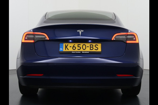 Tesla Model 3 SR+ 325PK LFP-Accu AutoPilot Leer Pano-Dak Adaptive Cruise Lmv 18" Camera's Elektr.-Stuur+Stoelen+Spiegels+Geheugen+Easy-Entry+V SOH 90% Ecc Navi Led DAB Voorverwarmen interieur via App Keyless One-Pedal-Drive Origineel Nederlandse Auto Slechts 26.700km!