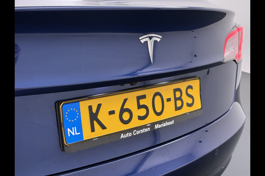 Tesla Model 3 SR+ 325PK LFP-Accu AutoPilot Leer Pano-Dak Adaptive Cruise Lmv 18" Camera's Elektr.-Stuur+Stoelen+Spiegels+Geheugen+Easy-Entry+V SOH 90% Ecc Navi Led DAB Voorverwarmen interieur via App Keyless One-Pedal-Drive Origineel Nederlandse Auto Slechts 26.700km!