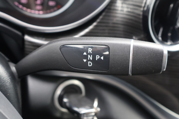 Mercedes-Benz V-Klasse 300d Extra Lang DC Avantgarde