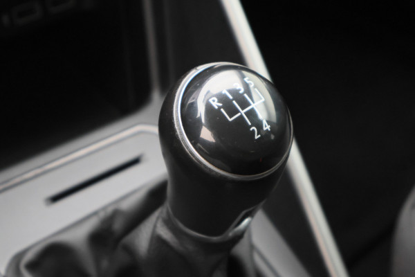 Volkswagen Polo 1.0 TSI Comfortline Airco, ACC, Apple Carplay, Bluetooth, Elektrisch Pakket, Trekhaak