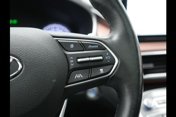 Hyundai Santa Fe 1.6 T-GDI Premium Smart Sky PHEV 266pk Dealer O.H. | Panodak | Adaptive Cruise | Camera | Krell Audio | Lederen Sportstoelen Verwarmd | Apple Carplay | Keyless | Blis | Stuur Verwarmd | Navigatie | DAB | Plug In Hybrid