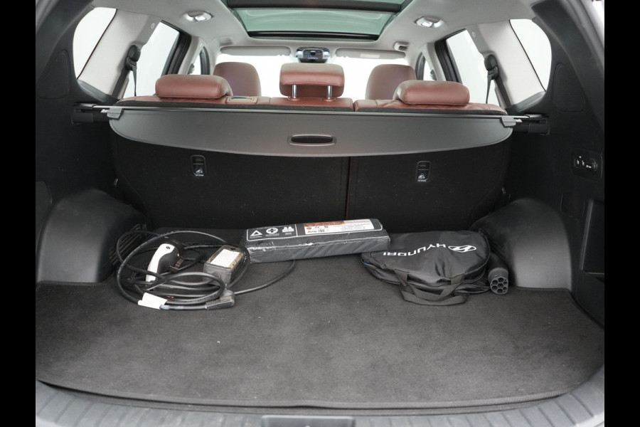 Hyundai Santa Fe 1.6 T-GDI Premium Smart Sky PHEV 266pk Dealer O.H. | Panodak | Adaptive Cruise | Camera | Krell Audio | Lederen Sportstoelen Verwarmd | Apple Carplay | Keyless | Blis | Stuur Verwarmd | Navigatie | DAB | Plug In Hybrid