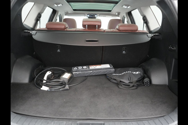 Hyundai Santa Fe 1.6 T-GDI Premium Smart Sky PHEV 266pk Dealer O.H. | Panodak | Adaptive Cruise | Camera | Krell Audio | Lederen Sportstoelen Verwarmd | Apple Carplay | Keyless | Blis | Stuur Verwarmd | Navigatie | DAB | Plug In Hybrid
