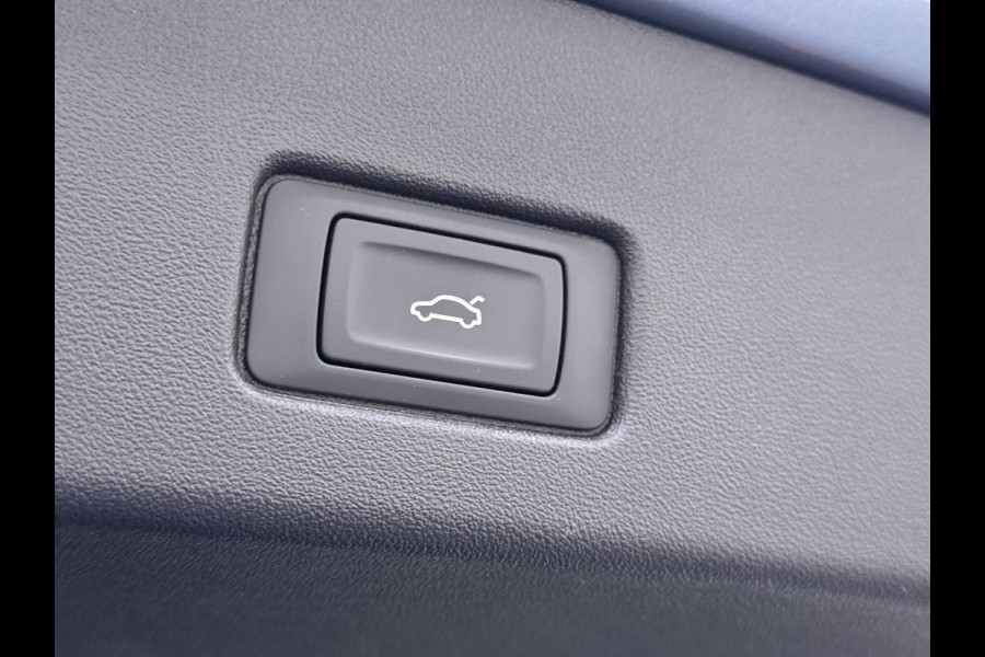 Audi Q4 e-tron 40 Launch edition Advanced Plus 77 kWh VAN € 33.900,- VOOR € 30.877,- UW LENTEVOORDEEL € 3.023,-! | SOH 92% | S-LINE INTERIEUR | PANORAMADAK | STOELVERWARMING | ELEKTRISCHE ACHTERKLEP | LUXE BEKLEDING | RIJKLAAR MET 12 MND BOVAG GARANTIE