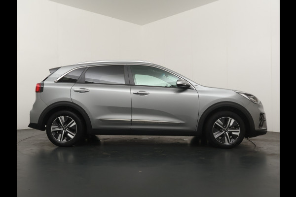 Kia Niro 1.6 GDi PHEV ExecutiveLine Airco - Apple Carplay/Android Auto - Cruise Control Adaptief - Glazen Schuifkantel Dak - Stuur/Stoel Verwarming - Stoel Verkoeling - Virena Zekerheidspakket € 895,-