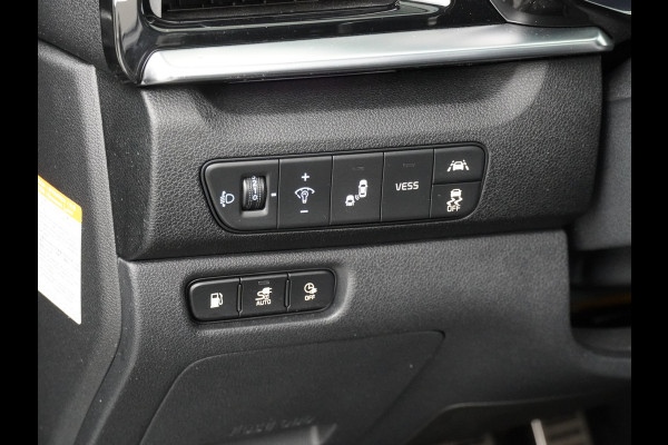Kia Niro 1.6 GDi PHEV ExecutiveLine Airco - Apple Carplay/Android Auto - Cruise Control Adaptief - Glazen Schuifkantel Dak - Stuur/Stoel Verwarming - Stoel Verkoeling - Virena Zekerheidspakket € 895,-