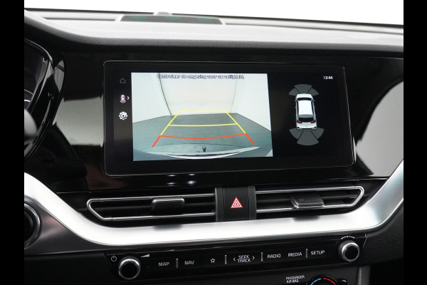 Kia Niro 1.6 GDi PHEV ExecutiveLine Airco - Apple Carplay/Android Auto - Cruise Control Adaptief - Glazen Schuifkantel Dak - Stuur/Stoel Verwarming - Stoel Verkoeling - Virena Zekerheidspakket € 895,-