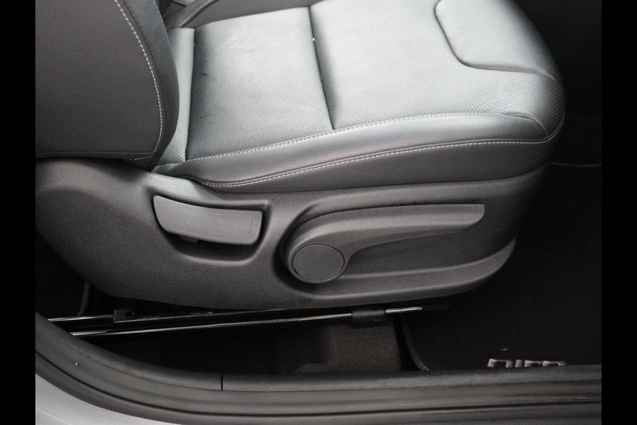 Kia Niro 1.6 GDi PHEV ExecutiveLine Airco - Apple Carplay/Android Auto - Cruise Control Adaptief - Glazen Schuifkantel Dak - Stuur/Stoel Verwarming - Stoel Verkoeling - Virena Zekerheidspakket € 895,-