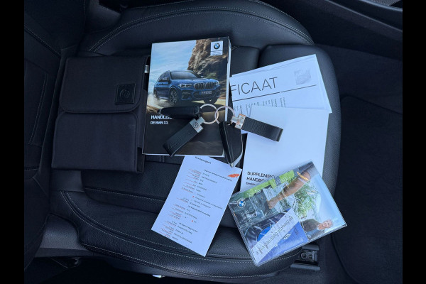 BMW X3 XDrive20i High Executive M-sportpakket /Pano /Leer /Camera