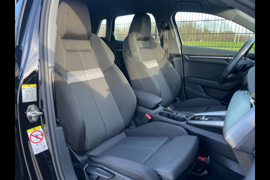 Audi A3 Sportback 30 TFSI Advanced edition | PDC | Carplay | Navi | Cruise Control |