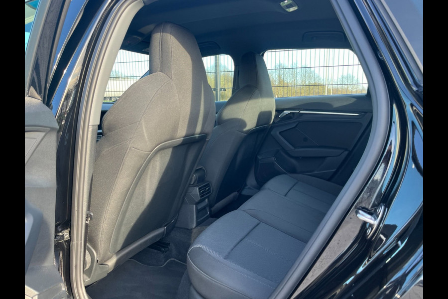 Audi A3 Sportback 30 TFSI Advanced edition | PDC | Carplay | Navi | Cruise Control |