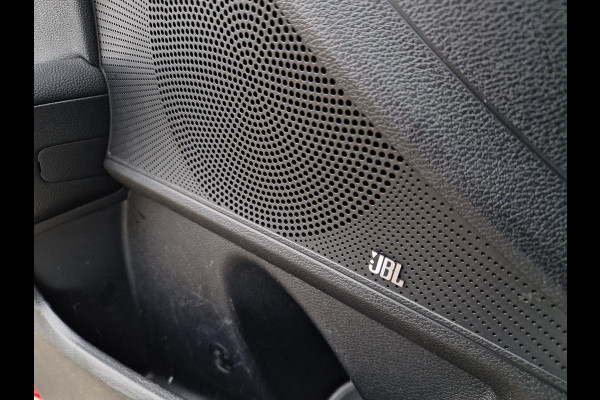 Kia Ceed Sportswagon 1.5 T-GDi GT-PlusLine Automaat | Trekhaak | Hulpveren | Stoelverwarming | JBL |
