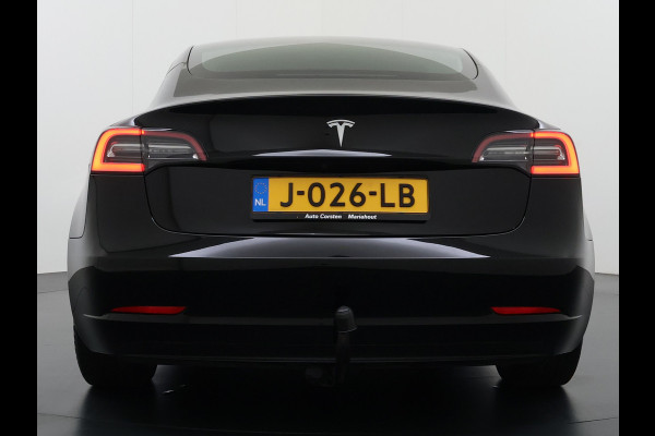 Tesla Model 3 SR+ 325PK Trekhaak Lmv 19" AutoPilot Leer Pano-Dak Adaptive Cruise Camera's Elektr.-Stuur+Stoelen+Spiegels+Geheugen+Easy-Entry+V SOH 84% Ecc Navi Led DAB Voorverwarmen interieur via App Keyless One-Pedal-Drive 1e Eigenaar Origineel Nederlandse Auto 1.584kg licht!