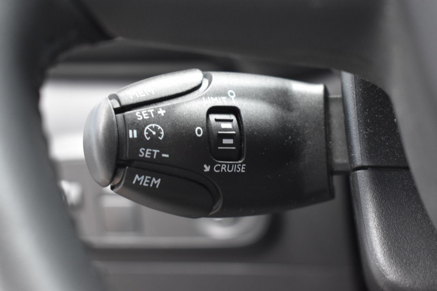 Citroën C3 1.2 PureTech S&S 100PK Aut. Shine | Panodak | Carplay | Cruise | PDC | Incl. garantie