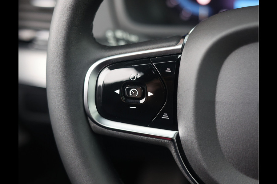 Volvo XC90 T8 Recharge AWD Ultimate Dark | Pano - Trekhaak - Luchtvering