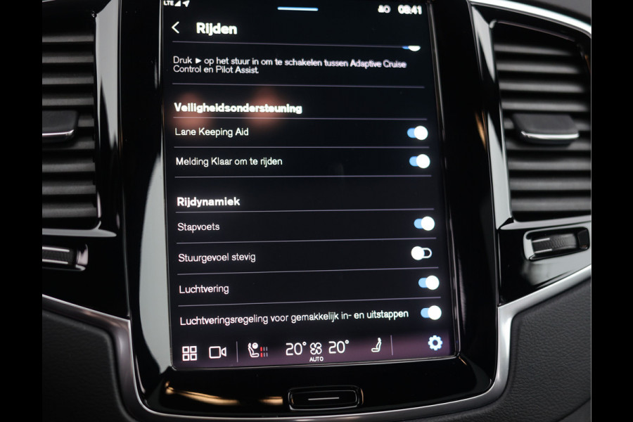 Volvo XC90 T8 Recharge AWD Ultimate Dark | Pano - Trekhaak - Luchtvering