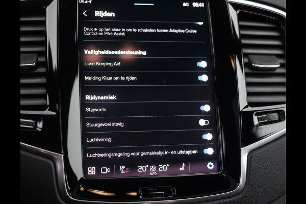 Volvo XC90 T8 Recharge AWD Ultimate Dark | Pano - Trekhaak - Luchtvering