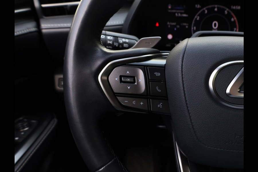 Lexus LBX Relax 2WD | Leder | Memory Seat | Trekhaak