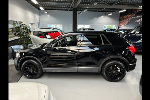 Audi Q2 35 TFSI S Edition / Camera / Navi / 18 inch