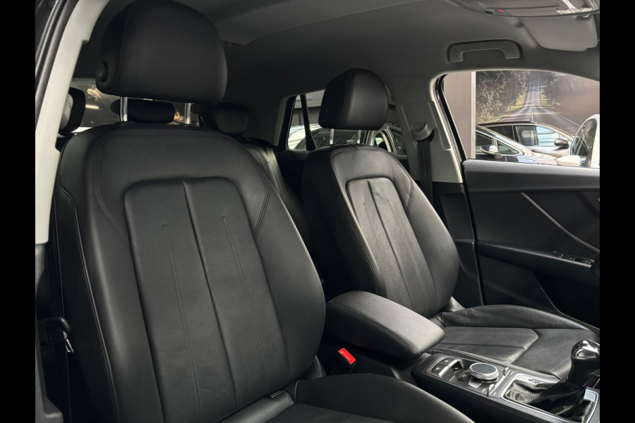 Audi Q2 35 TFSI S Edition / Camera / Navi / 18 inch