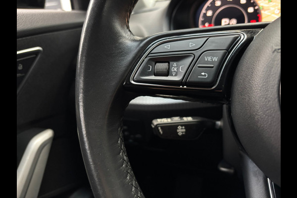 Audi Q2 35 TFSI S Edition / Camera / Navi / 18 inch