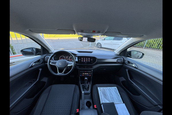 Volkswagen T-Cross 1.0 TSI Life CAMERA / PDC VOOR & ACHTER / CARPLAY / STOELVERWARMING / CLIMATE CONTROL / ELEKTR. INKLAPB SPIEGEL