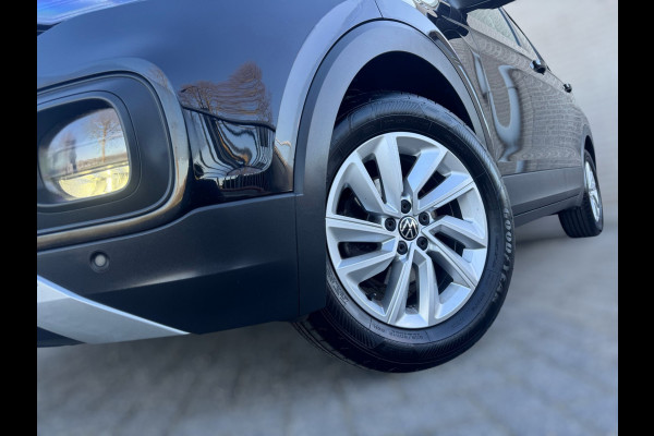 Volkswagen T-Cross 1.0 TSI Life CAMERA / PDC VOOR & ACHTER / CARPLAY / STOELVERWARMING / CLIMATE CONTROL / ELEKTR. INKLAPB SPIEGEL