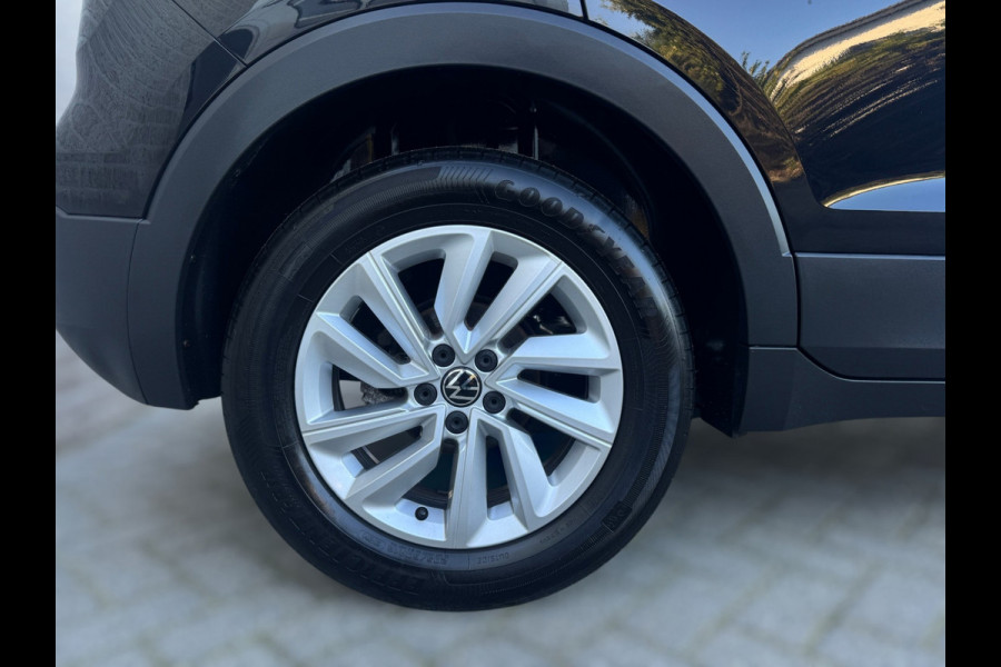 Volkswagen T-Cross 1.0 TSI Life CAMERA / PDC VOOR & ACHTER / CARPLAY / STOELVERWARMING / CLIMATE CONTROL / ELEKTR. INKLAPB SPIEGEL