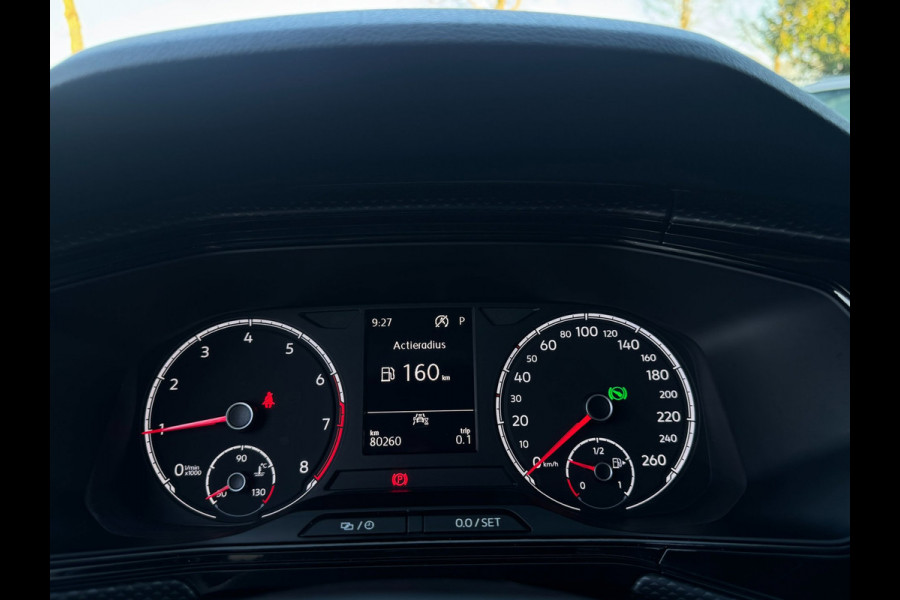 Volkswagen T-Cross 1.0 TSI Life CAMERA / PDC VOOR & ACHTER / CARPLAY / STOELVERWARMING / CLIMATE CONTROL / ELEKTR. INKLAPB SPIEGEL