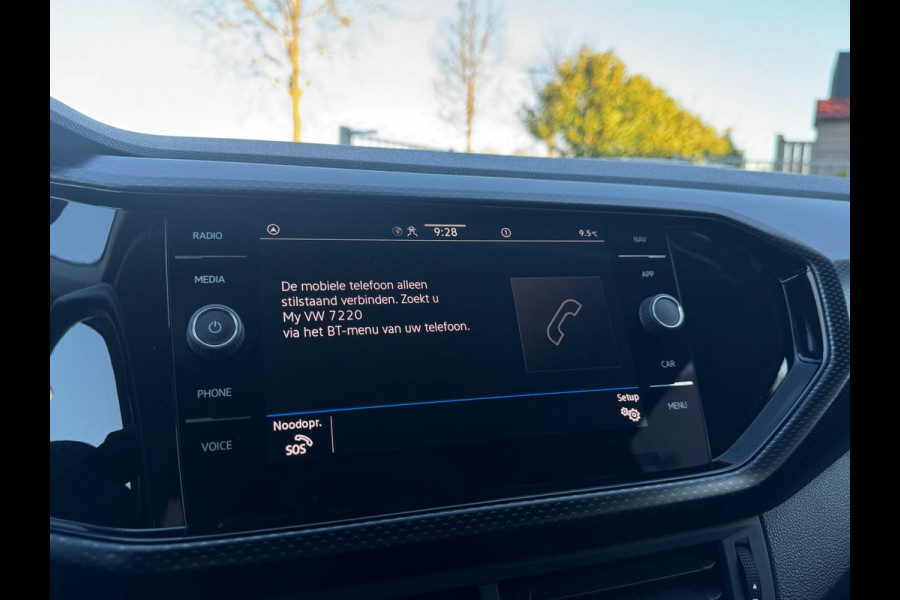 Volkswagen T-Cross 1.0 TSI Life CAMERA / PDC VOOR & ACHTER / CARPLAY / STOELVERWARMING / CLIMATE CONTROL / ELEKTR. INKLAPB SPIEGEL