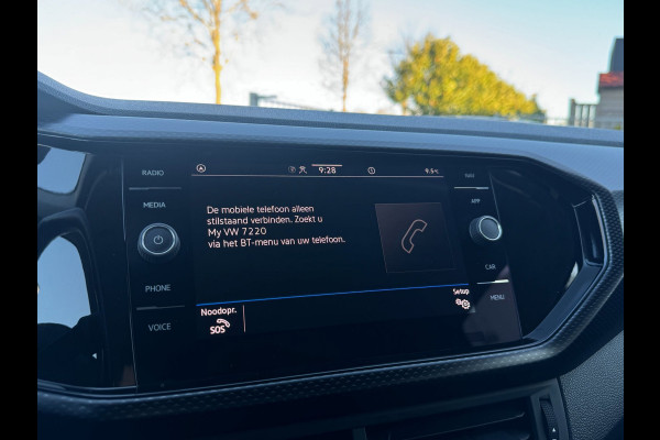 Volkswagen T-Cross 1.0 TSI Life CAMERA / PDC VOOR & ACHTER / CARPLAY / STOELVERWARMING / CLIMATE CONTROL / ELEKTR. INKLAPB SPIEGEL
