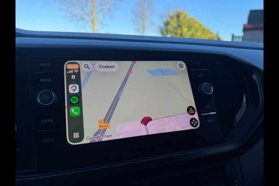 Volkswagen T-Cross 1.0 TSI Life CAMERA / PDC VOOR & ACHTER / CARPLAY / STOELVERWARMING / CLIMATE CONTROL / ELEKTR. INKLAPB SPIEGEL