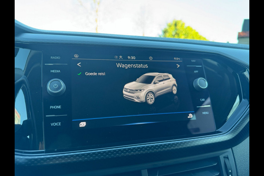 Volkswagen T-Cross 1.0 TSI Life CAMERA / PDC VOOR & ACHTER / CARPLAY / STOELVERWARMING / CLIMATE CONTROL / ELEKTR. INKLAPB SPIEGEL