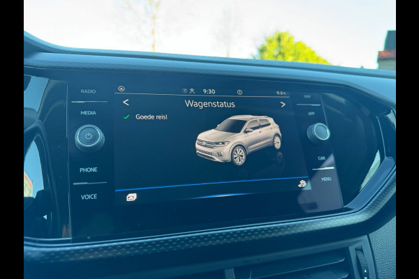 Volkswagen T-Cross 1.0 TSI Life CAMERA / PDC VOOR & ACHTER / CARPLAY / STOELVERWARMING / CLIMATE CONTROL / ELEKTR. INKLAPB SPIEGEL