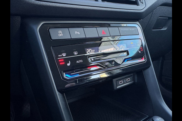 Volkswagen T-Cross 1.0 TSI Life CAMERA / PDC VOOR & ACHTER / CARPLAY / STOELVERWARMING / CLIMATE CONTROL / ELEKTR. INKLAPB SPIEGEL